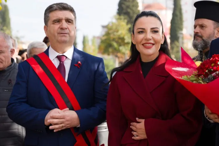 Balluku e Subashi fushatë me gosti e toka shtëtërore me qira