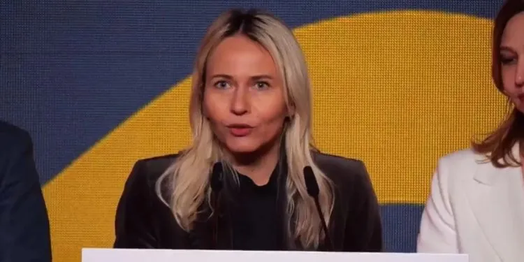 Nënkryetarja e Bashkisë, Anuela Ristani  komandohet si drejtuese
