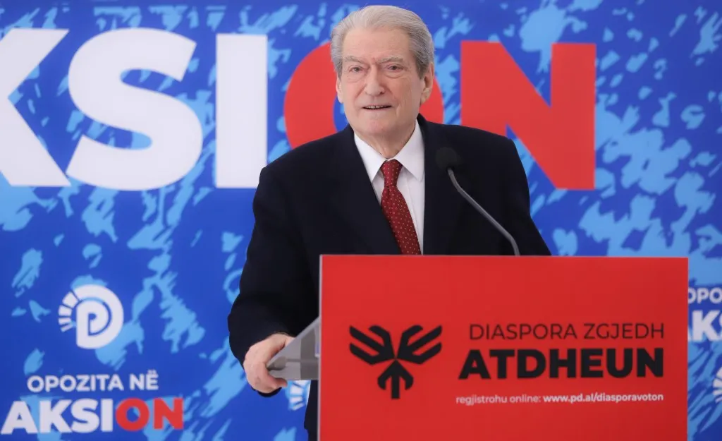 Berisha i bën thirrje FBI: Hetoni si janë shpenzuar dollarët e taksapaguesve amerikanë në Shqipëri