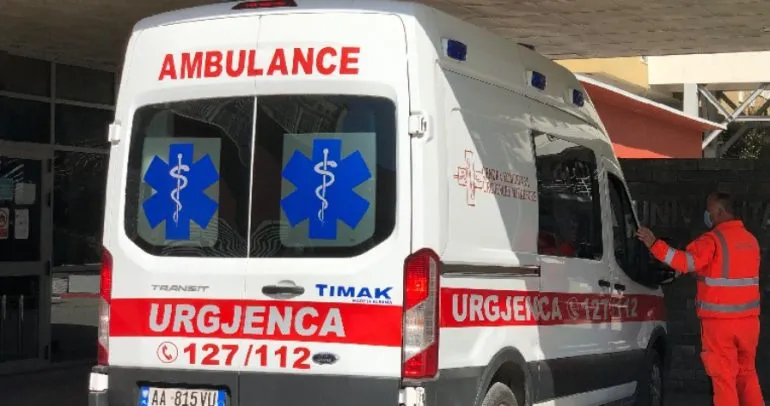 Spitali i Shkodrës reagon për tragjedinë në Mjedë: Familja refuzoi ta linte fëmijën në observacion, zgjodhi ta merrte në shtëpi