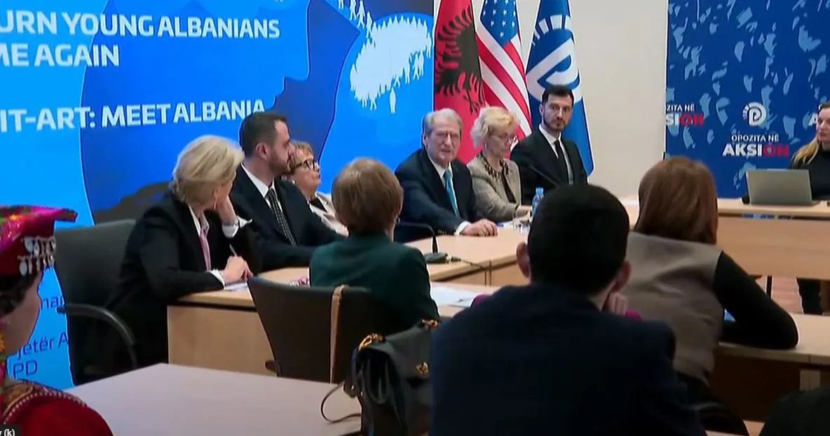 Berisha mbështetje për çiftet e reja: Kundërshtarët po na kopjojnë programin