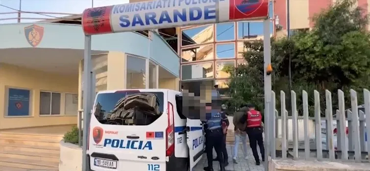 Sarandë, tre të arrestuar për prodhim dhe shitje droge