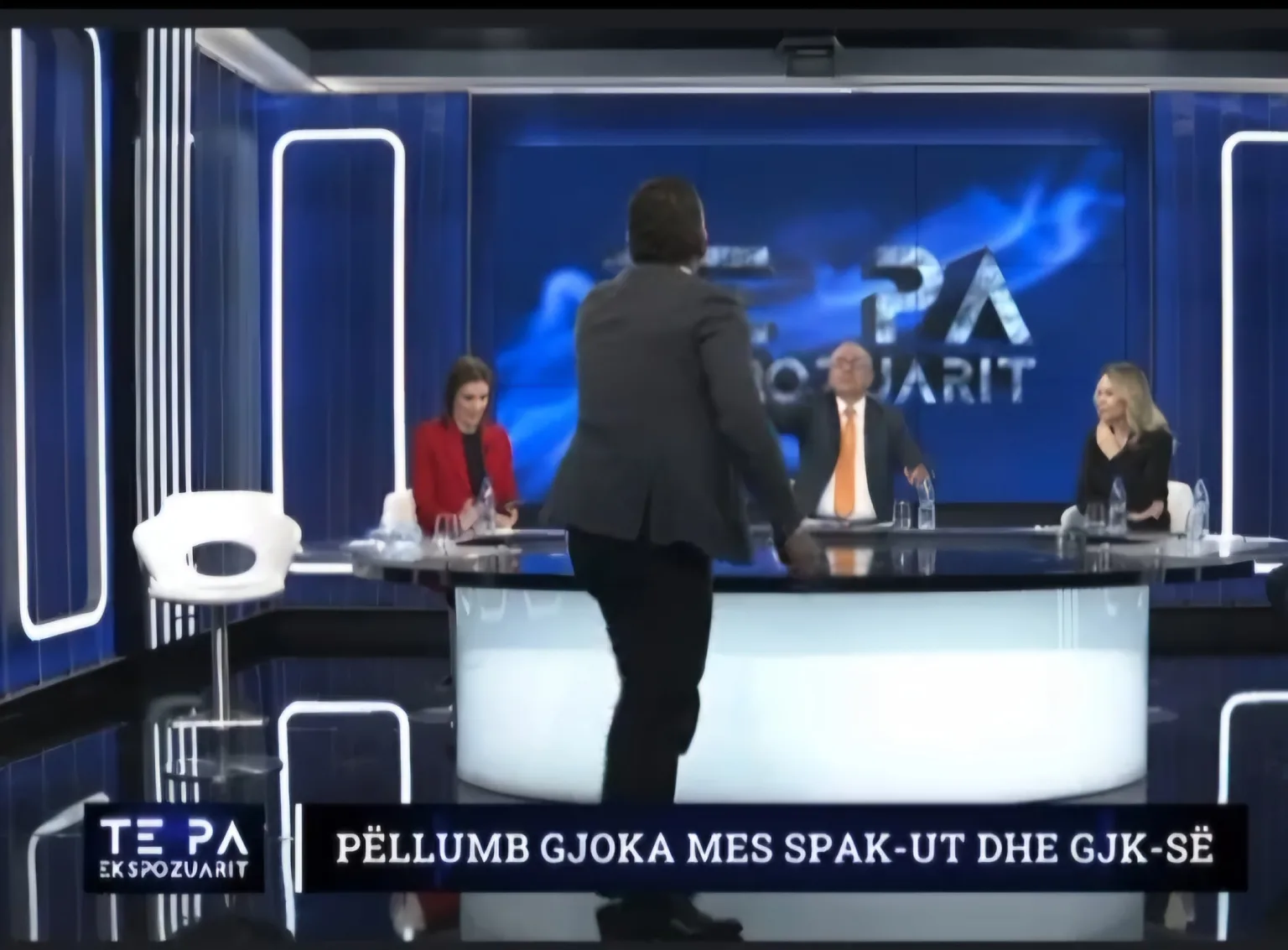 Bushatin e lënë nervat, ikën nga studio e Rakipit