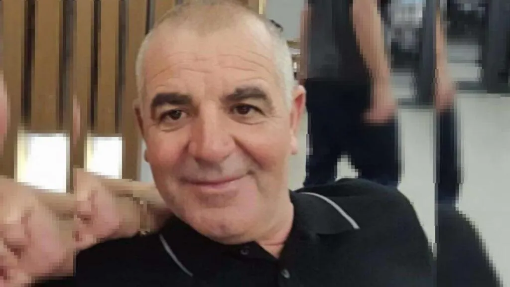 Policia gjen trupin e pajetë të 49-vjeçarit në plazhin e Gjirit të Hartës