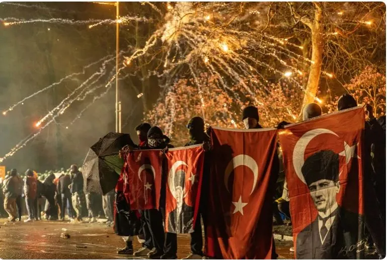Stamboll/ Protestat kundër arrestimit të kryebashkiakut, 343 të arrestuar nga forcat e policisë