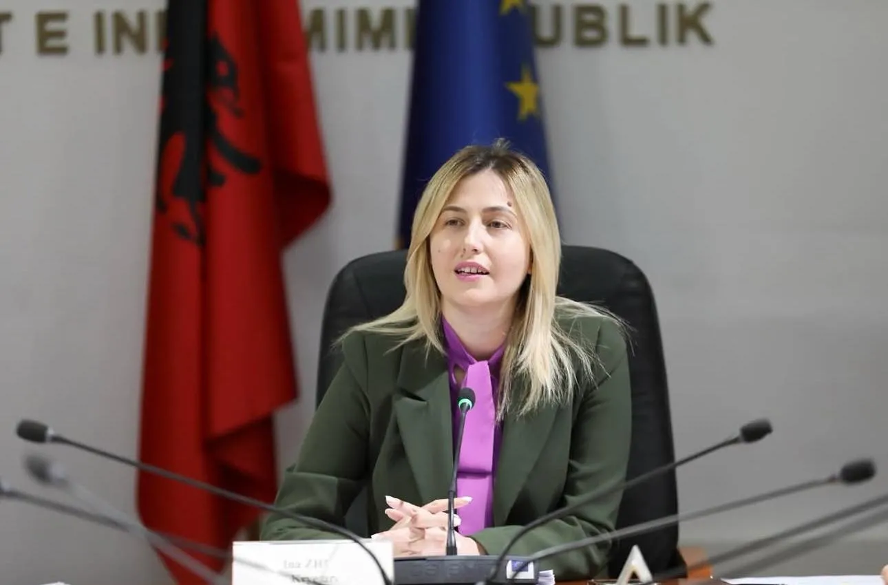 Ina Zhupa: Qytetarët e Sarandës do zgjedhin programin që bën qytetin Madhështor!