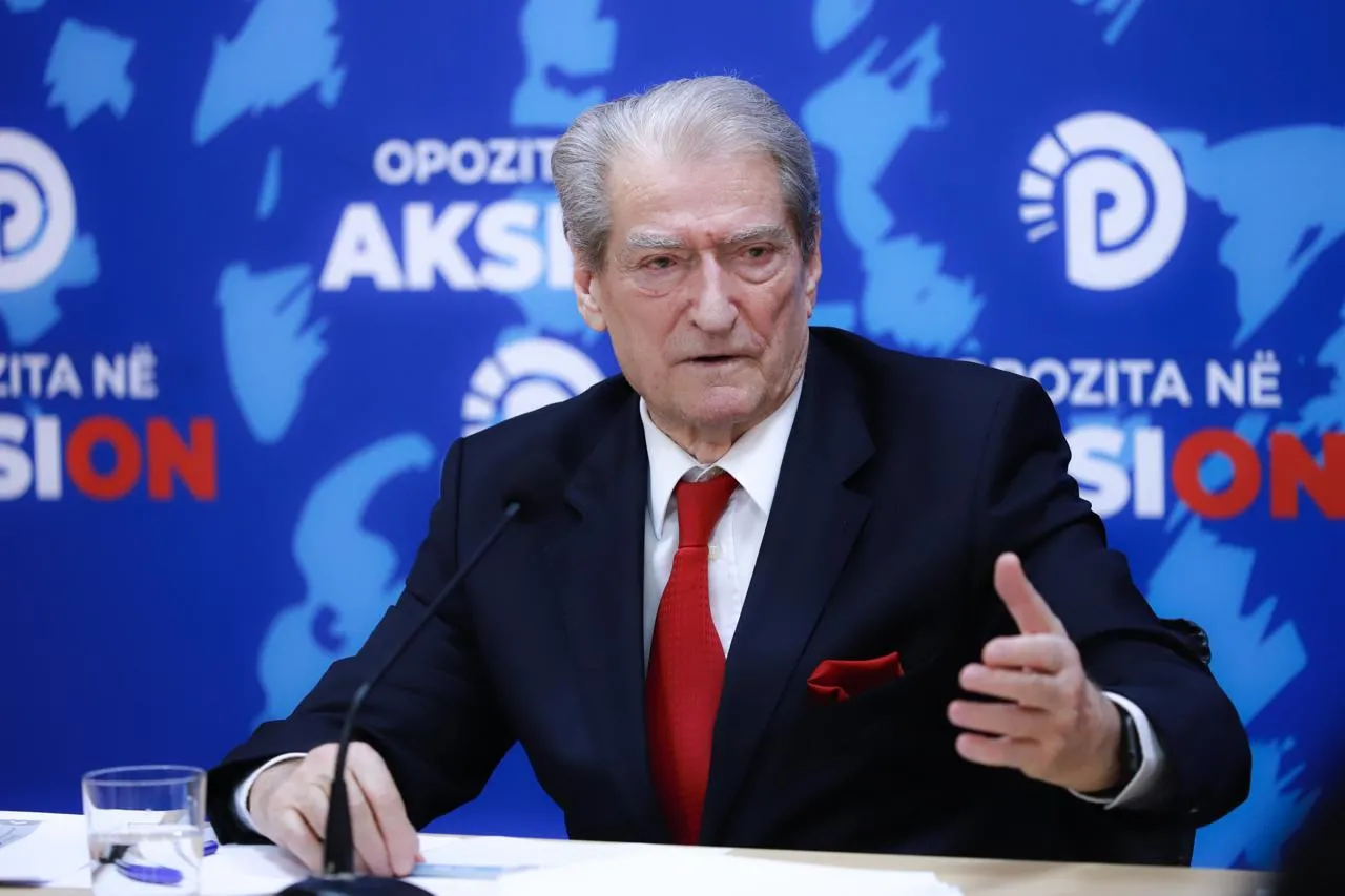 Berisha zotohet të zgjidhë që nga  çështja e pronave tek zerimi taksës së naftës dhe…