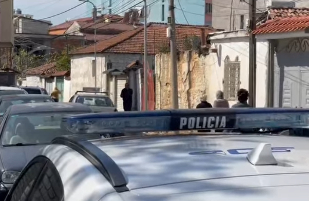 BKH “zbarkon” në një biznes në Elbasan, sekuestrohen celularë dhe dosje – në shënjestër lidhjet me Suel Celën