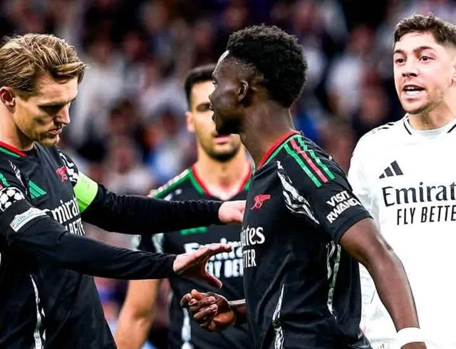 Reali ‘gjunjëzohet’  sërish, Arsenali në gjysmëfinale