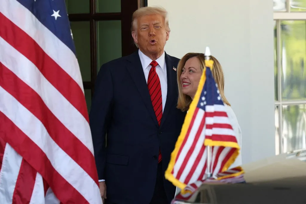 Presidenti Trump për luftën në Ukrainë: Po presim vendimin e Rusisë për armëpushim
