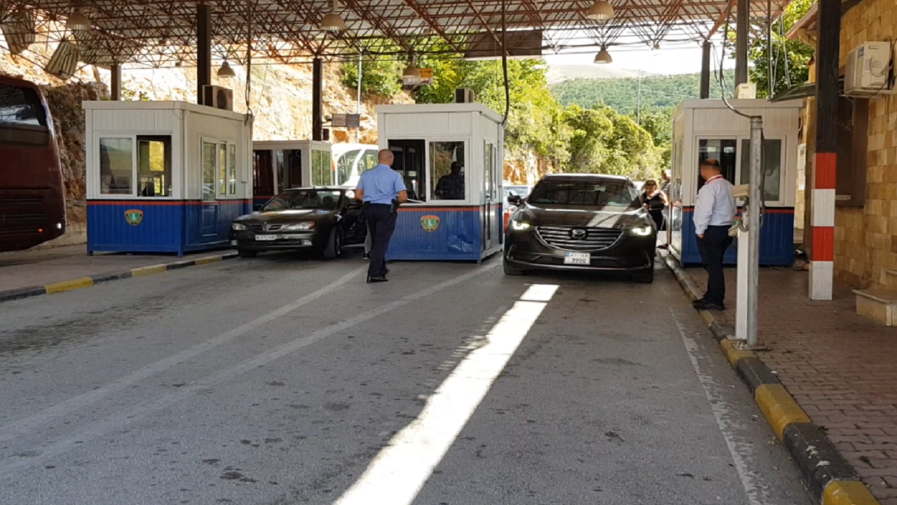 Kapshticë/ Vihet nën hetim Drejtori i Hetimit Doganor, dy specialistë dhe tre doganierë