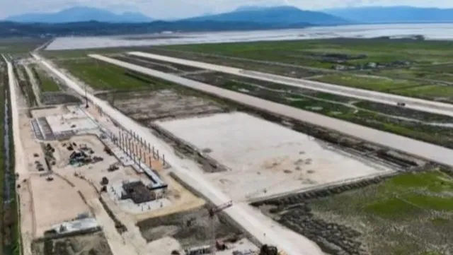 Punëtor i vdekur në kantierin e aeroportit të Vlorës – arrestohet administratori i kompanisë ndërtuese