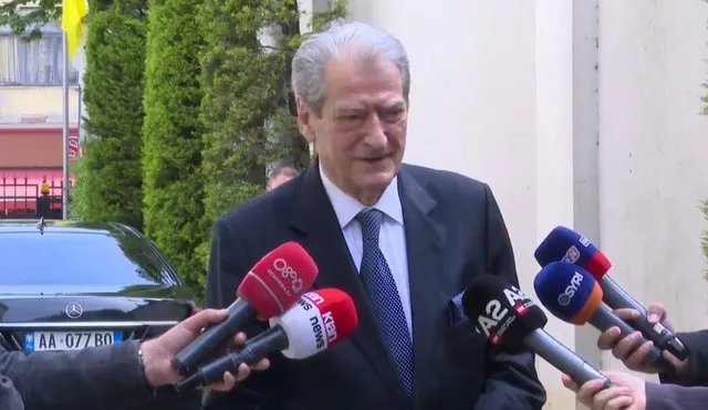 Berisha homazhe për Atin e Shenjtë në Ambasadën e Vatikanit