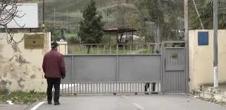 Jep dorëheqjen drejtori i burgut të Peqinit