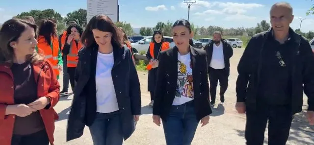 Divjakë/ Nis procesi i dezinsektimit/ Balluku dhe Koçiu zhvillojnë inspektim