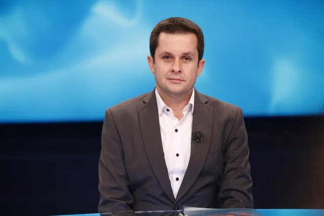 Votoni doktorin e vogël nëse  nuk doni doktorin e MADH!