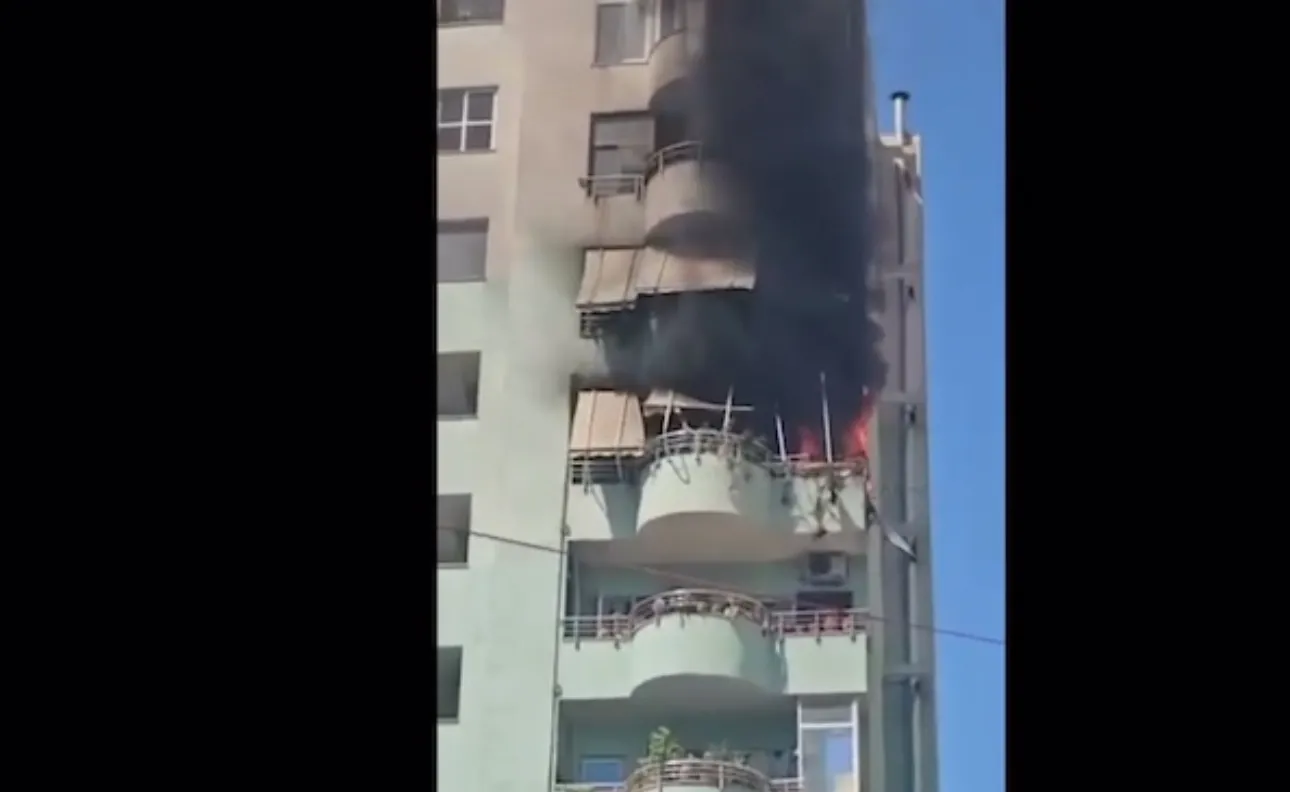 Video/ Merr  flakë apartamenti tek “Komuna e Parisit”