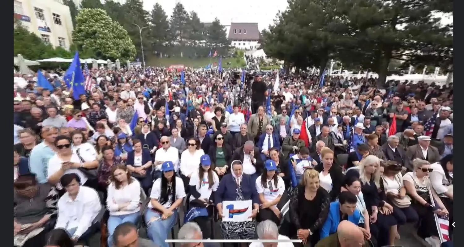 Berisha nga Tropoja: Sot qeveris një njeri që bota e ka quajtur kryeministri me i mirë i Serbisë, argat i Vuçiçit