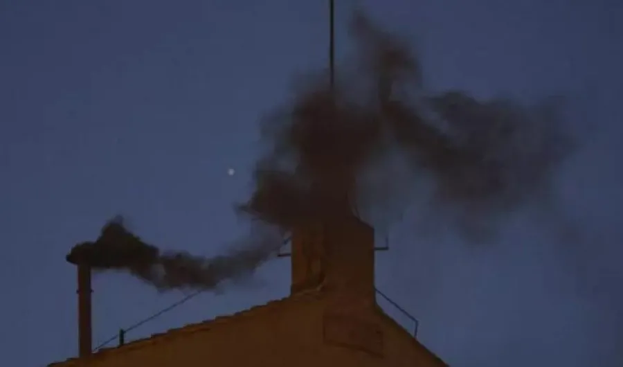 Vatikan / Kardinalët mblidhen sërish për të zgjedhur Papën e ri! Sot priten 4 votime