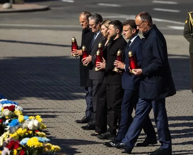 Ukrainë/ Zelensky pret në Kiev Macron, Starmer, Merz dhe Tusk