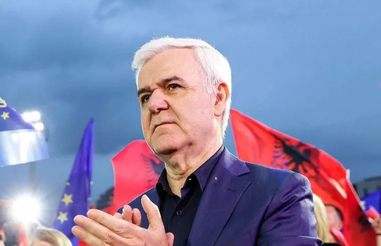 Fatmir Xhafaj e quan garë e vështirë dhe konkurruese! Votat, të vërteta dhe të sinqerta