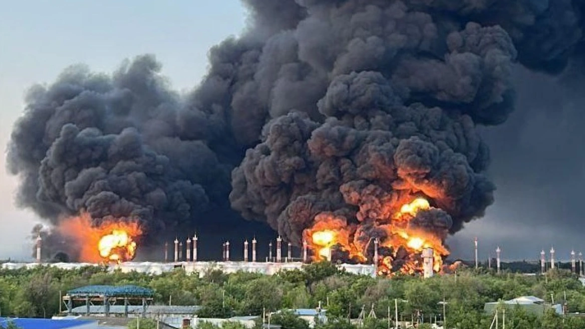 Dronët ukrainas godasin depon e naftës në Saratov