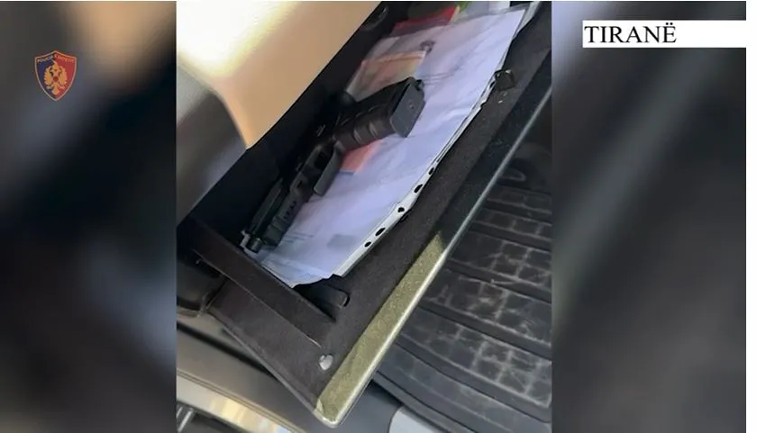 Tiranë/ Lëvizte me armë zjarri në makinë, arrestohet 28-vjeçari