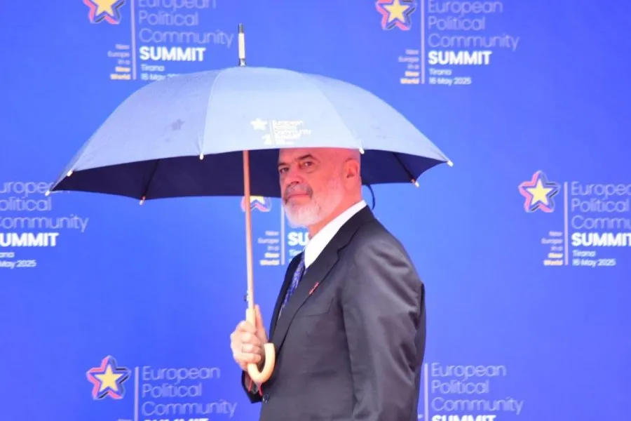 Brukseli shemb fasadën e integrimit të Ramës
