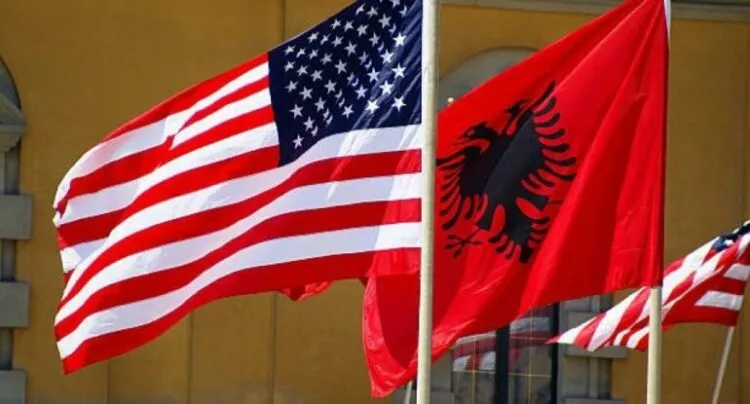 Gjuha shqipe zyrtarizohet në sistemin arsimor publik të Nju Jorkut