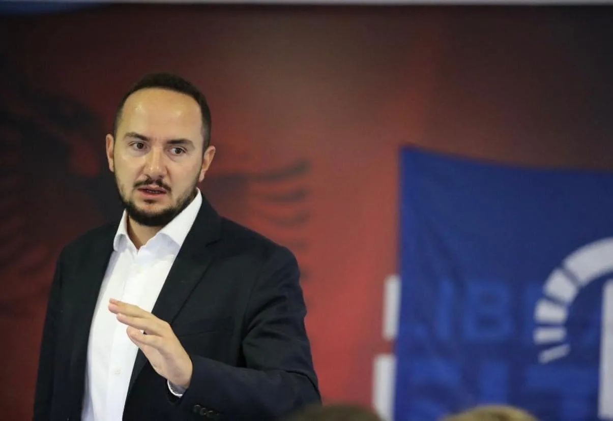 Salianji kërkon lirim me kusht për sjellje të mirë