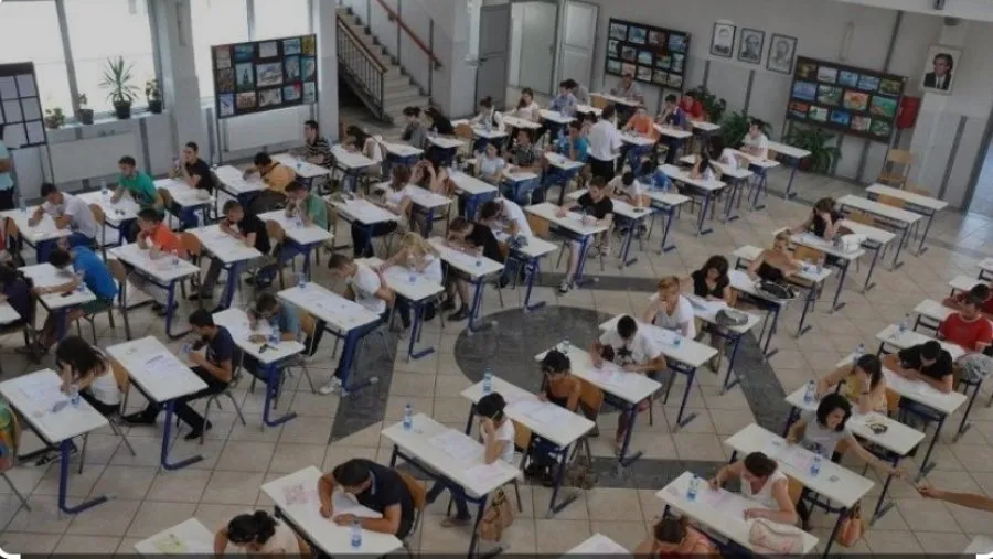 Dalin tezat e provimit të Ekonomisë dhe Fizikës