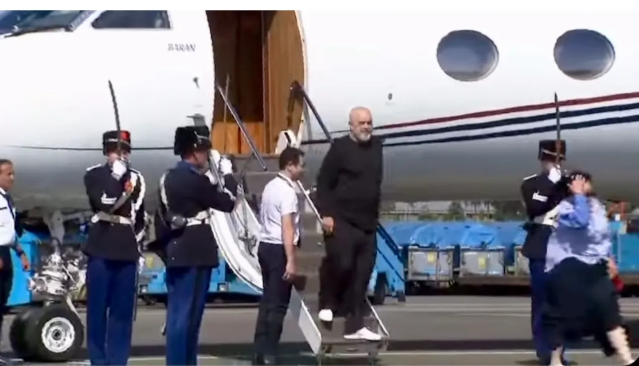 Video/ Rama dhe Linda fluturuan me avionin luksoz 35 mijë €