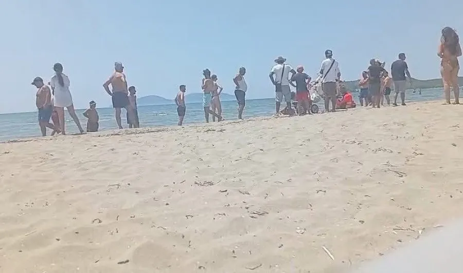 Ishte duke notuar, turisti italian mbytet në plazhin e Zvërnecit