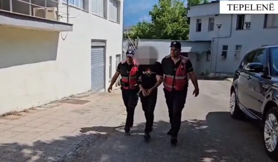 Tepelenë,arrestohen babë e bir për kultivim canabisi