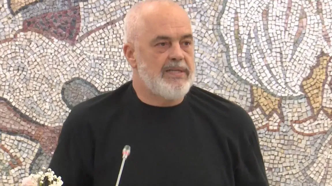 Rama: Listë e zezë për ndërtuesit që shkelin lejet e ndërtimit