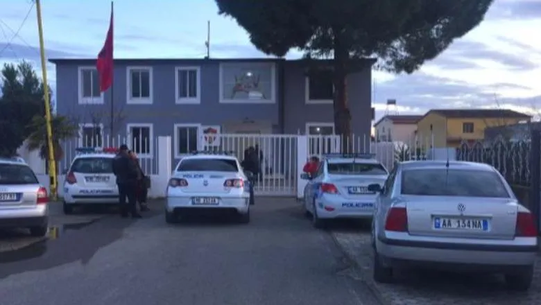 Divjakë, vritet me thikë 30-vjeçari
