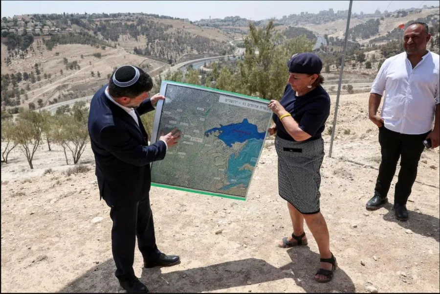 Izraeli ndërhyn në zemër të Bregut Perëndimor