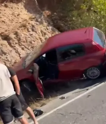 Bulqizë, 4 automjete përfundojnë në kanal nga aksidenti