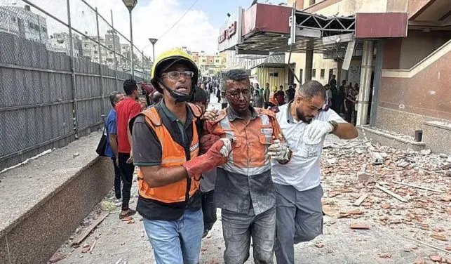 Gaza/ Izraeli sulmon një spital, vret  4 gazetarë