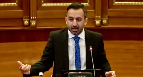 Kush është Dimal Basha që zgjidhi kolapsin e Kuvendit të Kosovës
