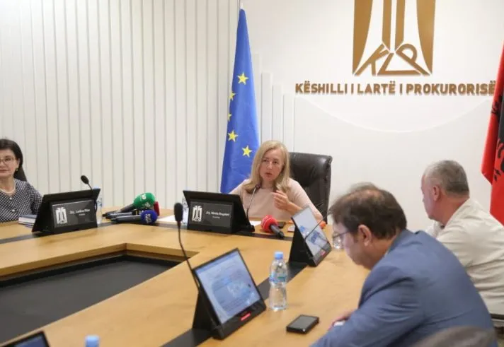 Akuzat e Stojanit: Bogdani po kthente KLP në agjenci udhëtimi