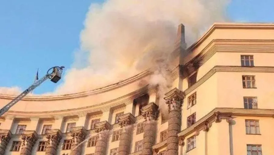 Sulmi rus mbi Kiev, goditet  ndërtesa qeveritare