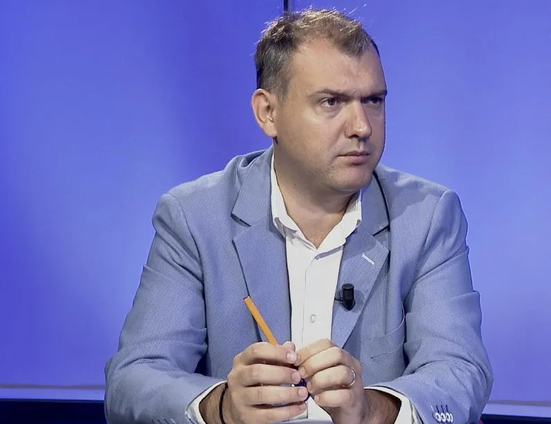 Avokat Gylsen Zhllima: Mos bini pre e kërcënimeve!