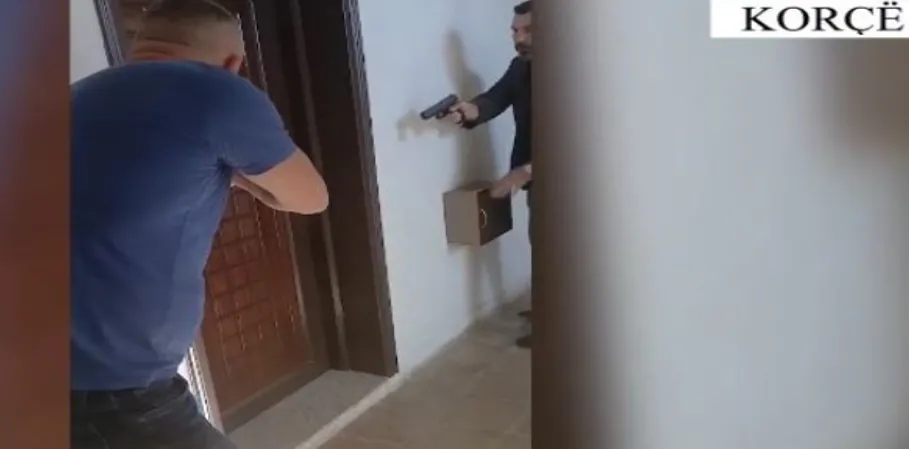 Korçë/ Arrestohet i riu që kërcënoi me armë Policinë