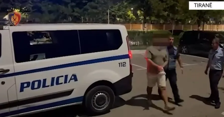 Kapet me kokainë dhe municion luftarak 35-vjeçari në Tiranë