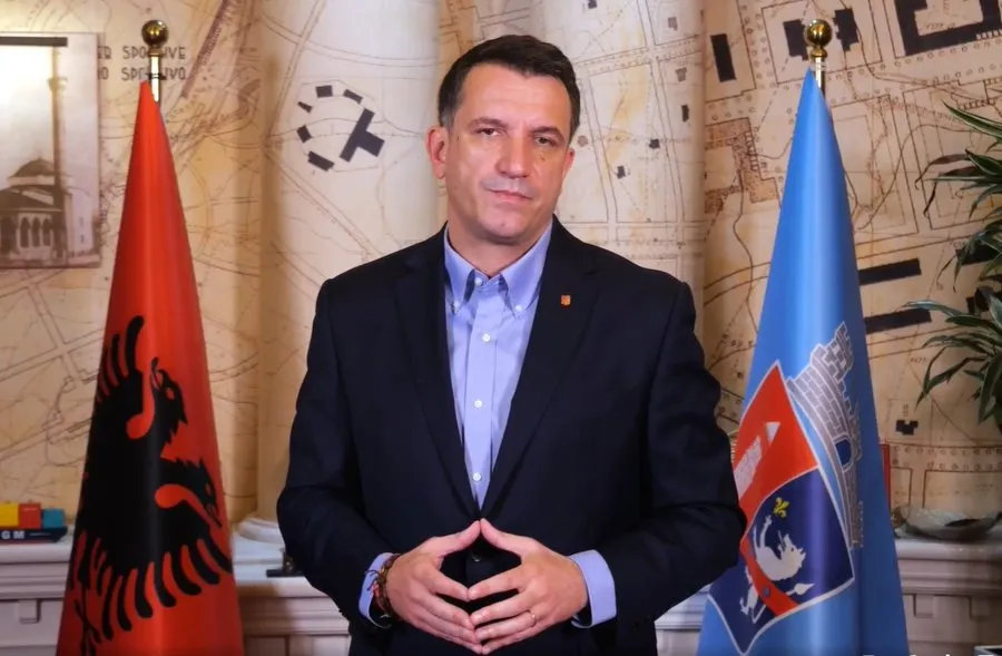 “Mezi po pres të flas”! Veliaj nga paraburgimi: Do të jetë breaking news