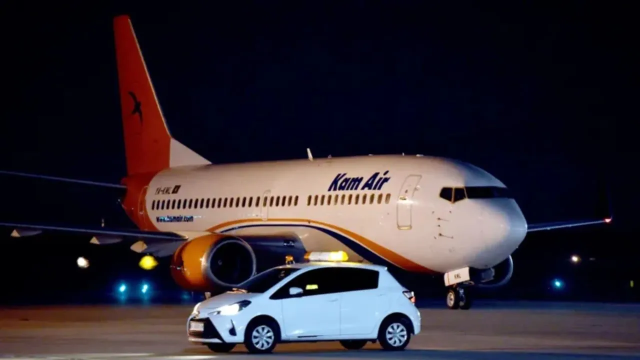 I fshehur në rrotat e avionit, 13-vjeçari afgan shpëton në Delhi pas udhëtimit të rrezikshëm
