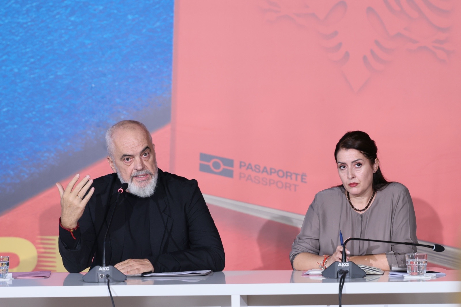 Rama: Me Ogerta Manastiriun Tirana s’mund të mbetet më një bashki pa kokë! Rivalët e saj e kanë garën e humbur