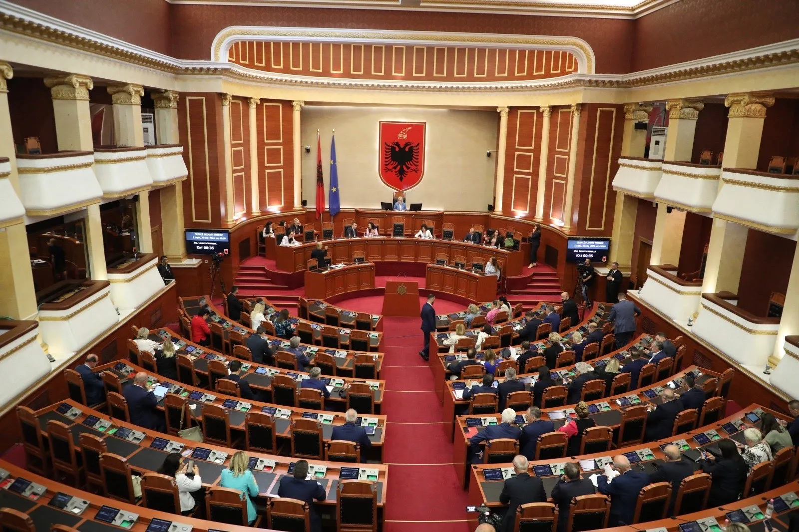 Kuvendi mbetet pezull, lëvizja e rradhës nga opozita