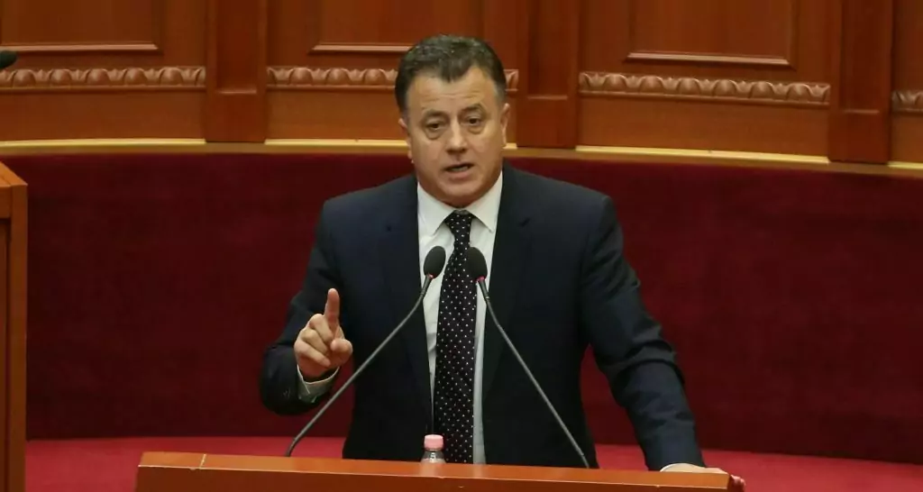 “Çështja Aruba po ulëret”, Noka akuza të forta mazhorancës